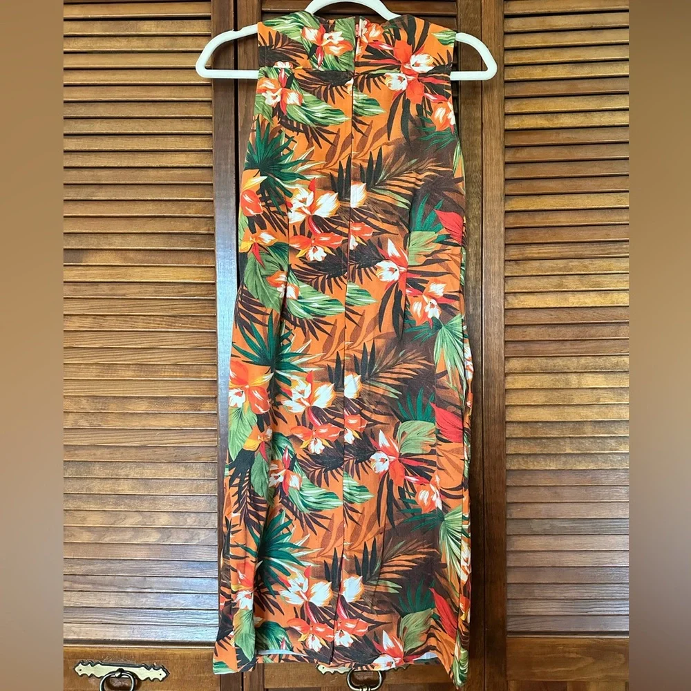 1960s vintage Tropical Floral Hawaiian shift dress with belt size small